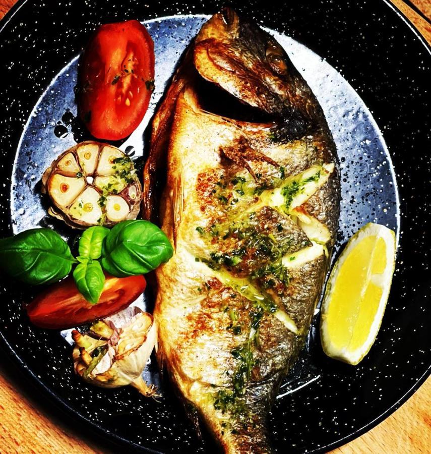 Restauracja I Noclegi Izba Rybacka W Krainie Wygaslych Wulkanow Podgorki Eksteriør bilde